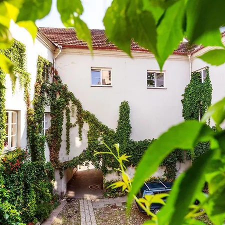 Classic Old Town Next To The Gates Of Dawn Appartamento