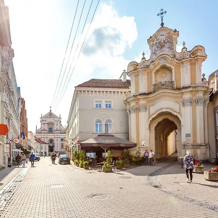 Апартаменты Classic Old Town Next To The Gates Of Dawn Вильнюс